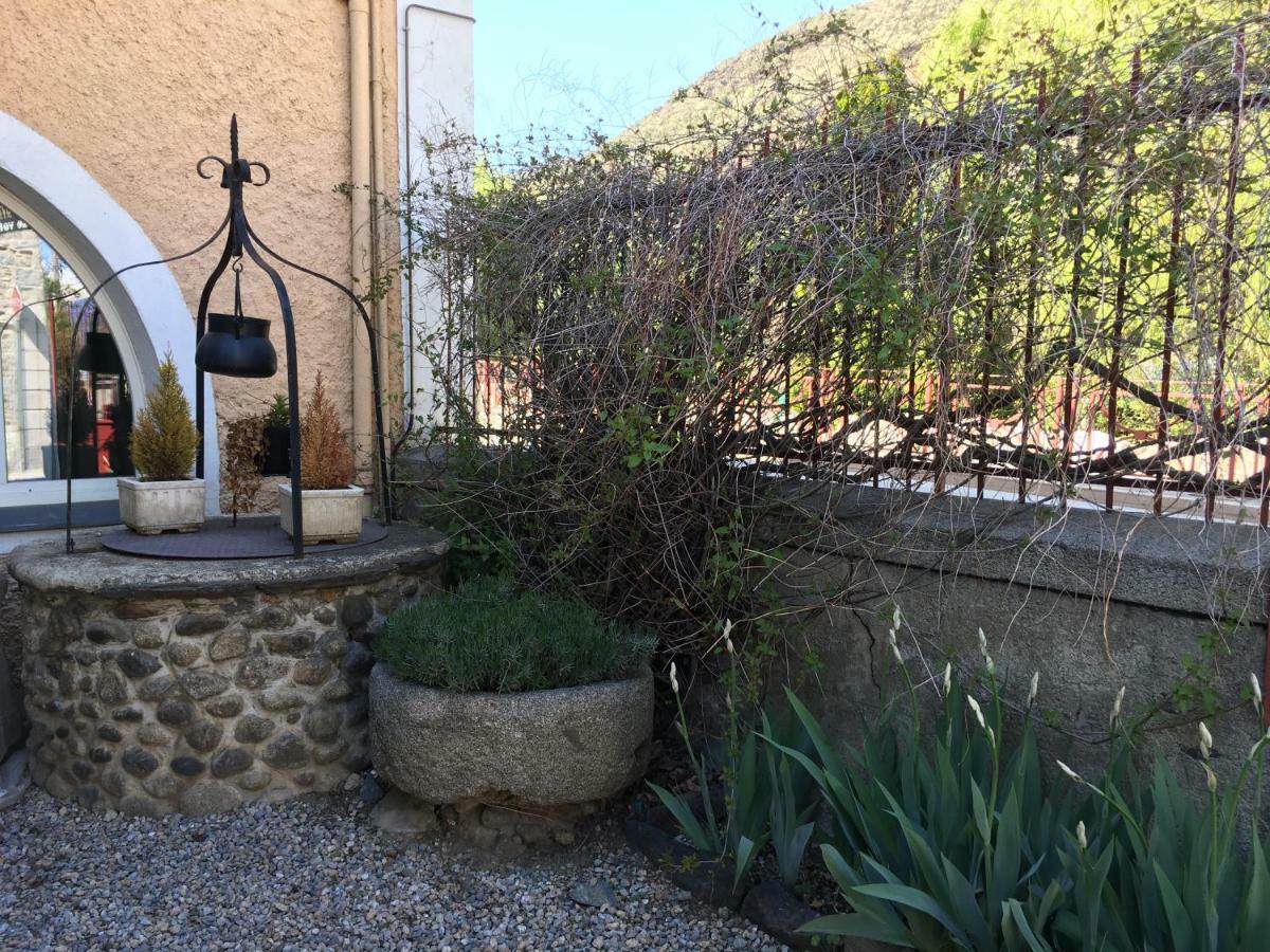 L'Auberge Catalane ลาตูร์เดการอล ภายนอก รูปภาพ