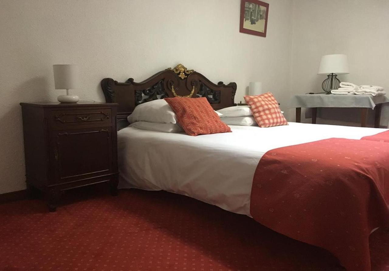 L'Auberge Catalane ลาตูร์เดการอล ภายนอก รูปภาพ